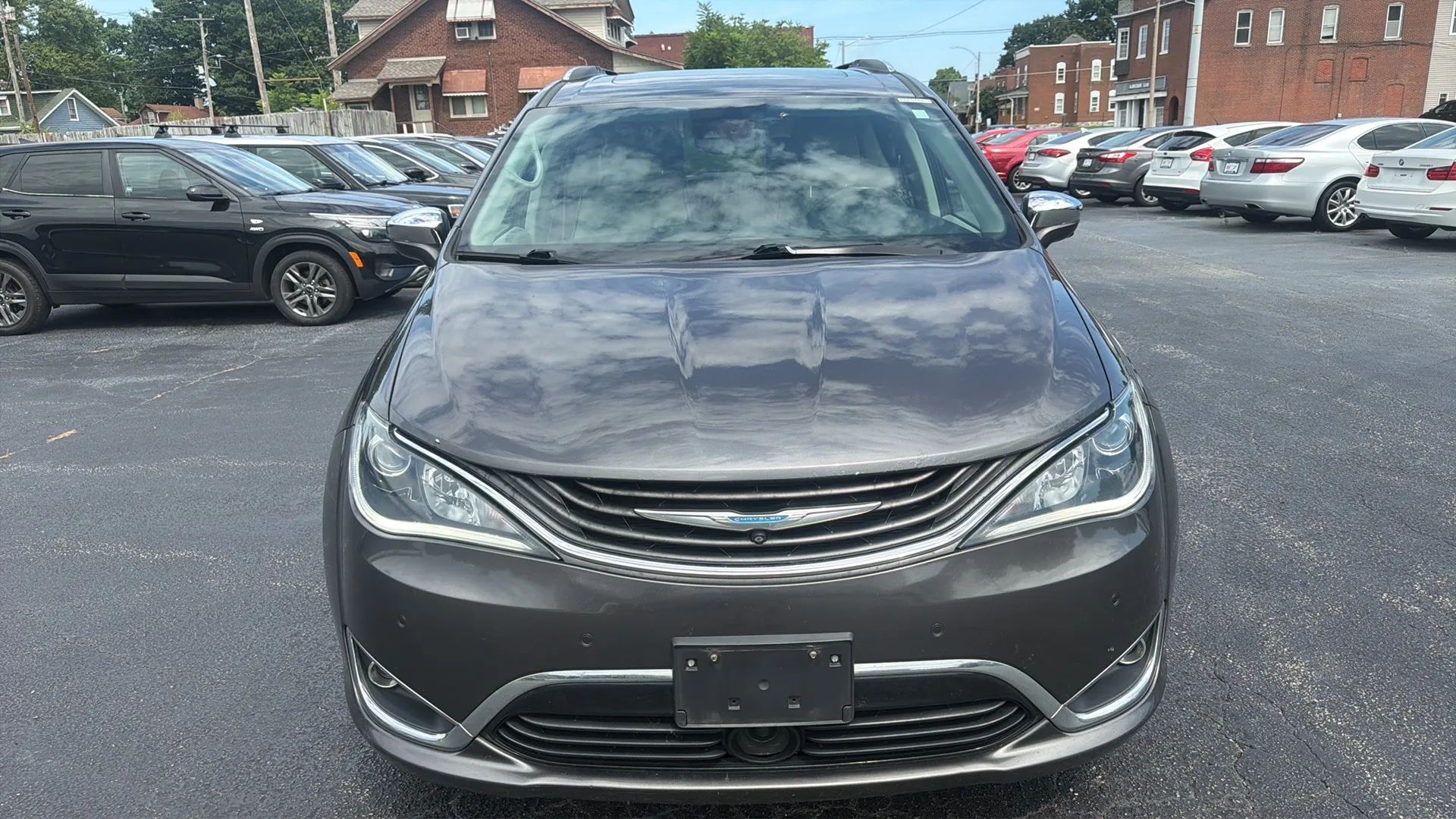 chrysler pacifica hybrid 2017 2C4RC1N7XHR760092 image chrysler pacifica hybrid 2017 2C4RC1N7XHR760092 image